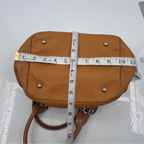 Tignanello Camel Slouchy Shape Leather Shoulder Bag Purse - Picture 7 of 9